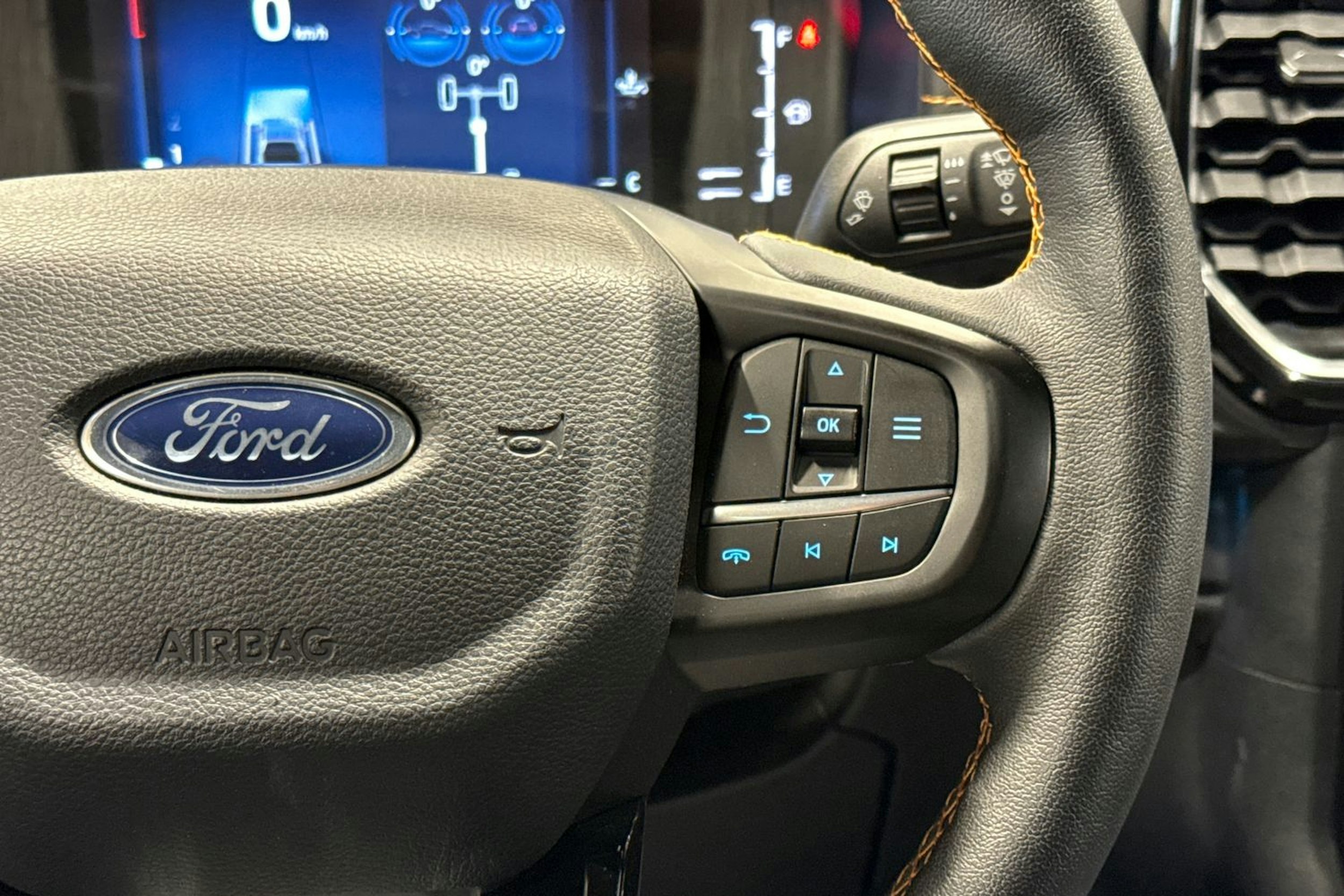 harmaa Ford Ranger 2024 kuva 19.