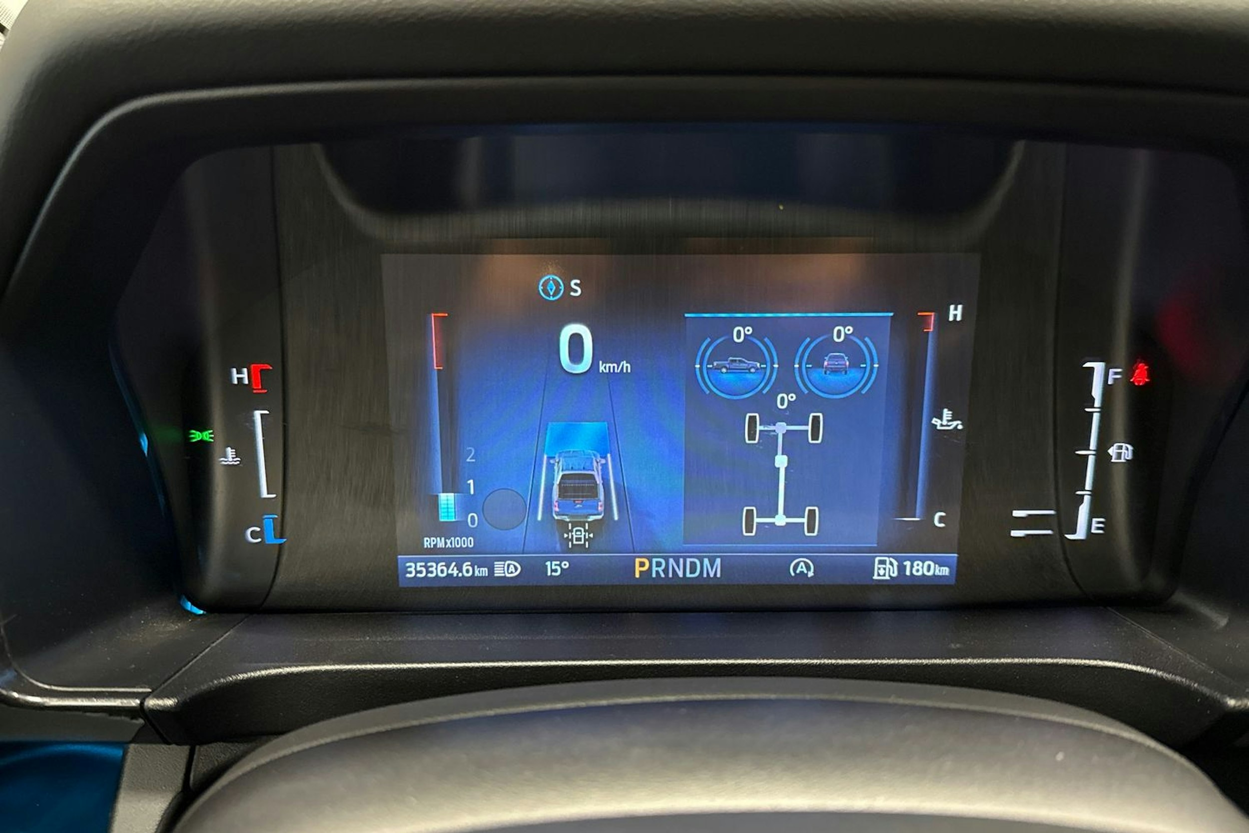 harmaa Ford Ranger 2024 kuva 20.