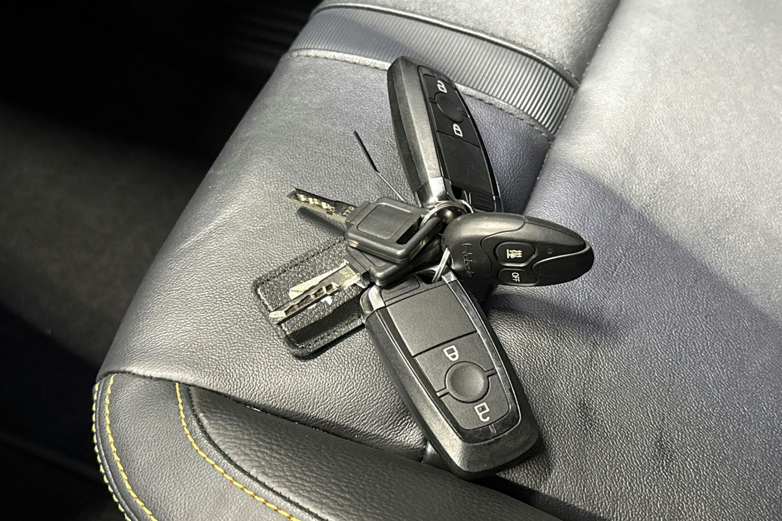 harmaa Ford Ranger 2024 kuva 28.