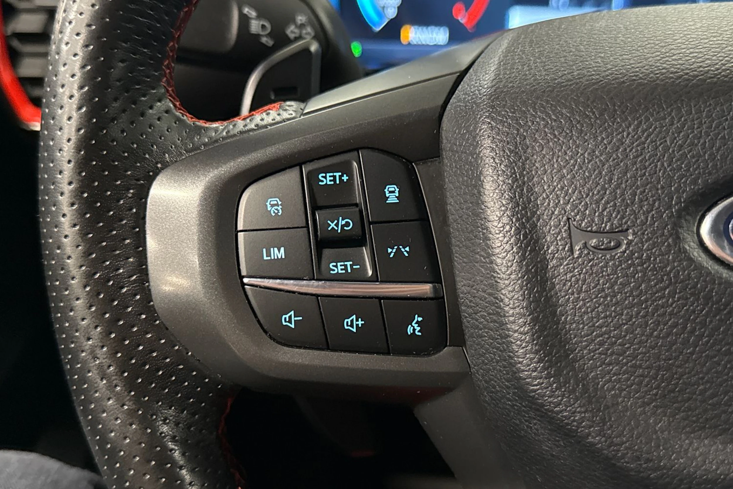 Oranssi Ford RANGER 2024 kuva 20.