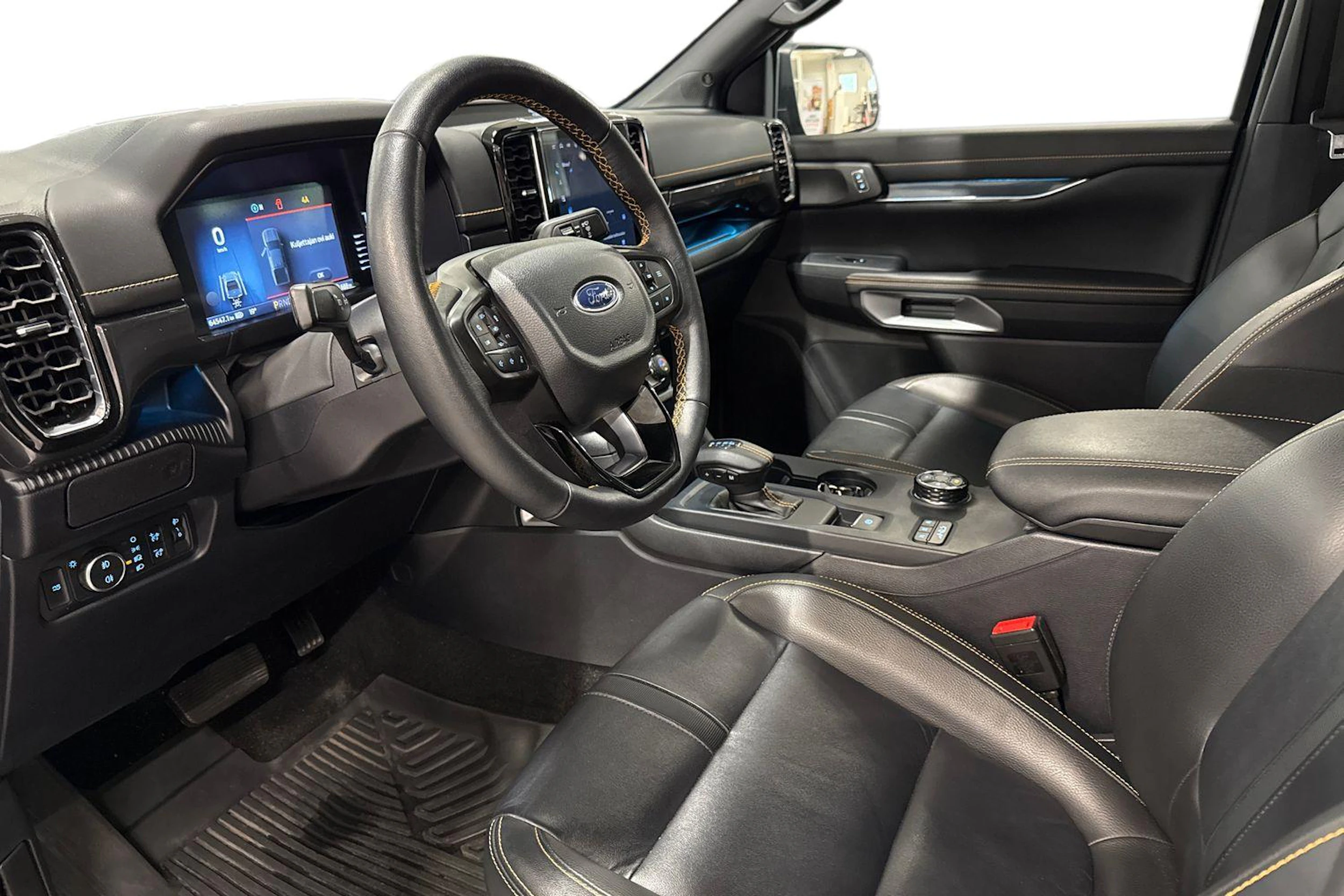 musta Ford Ranger 2024 kuva 8.