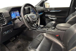 musta Ford Ranger 2024 kuva 8.