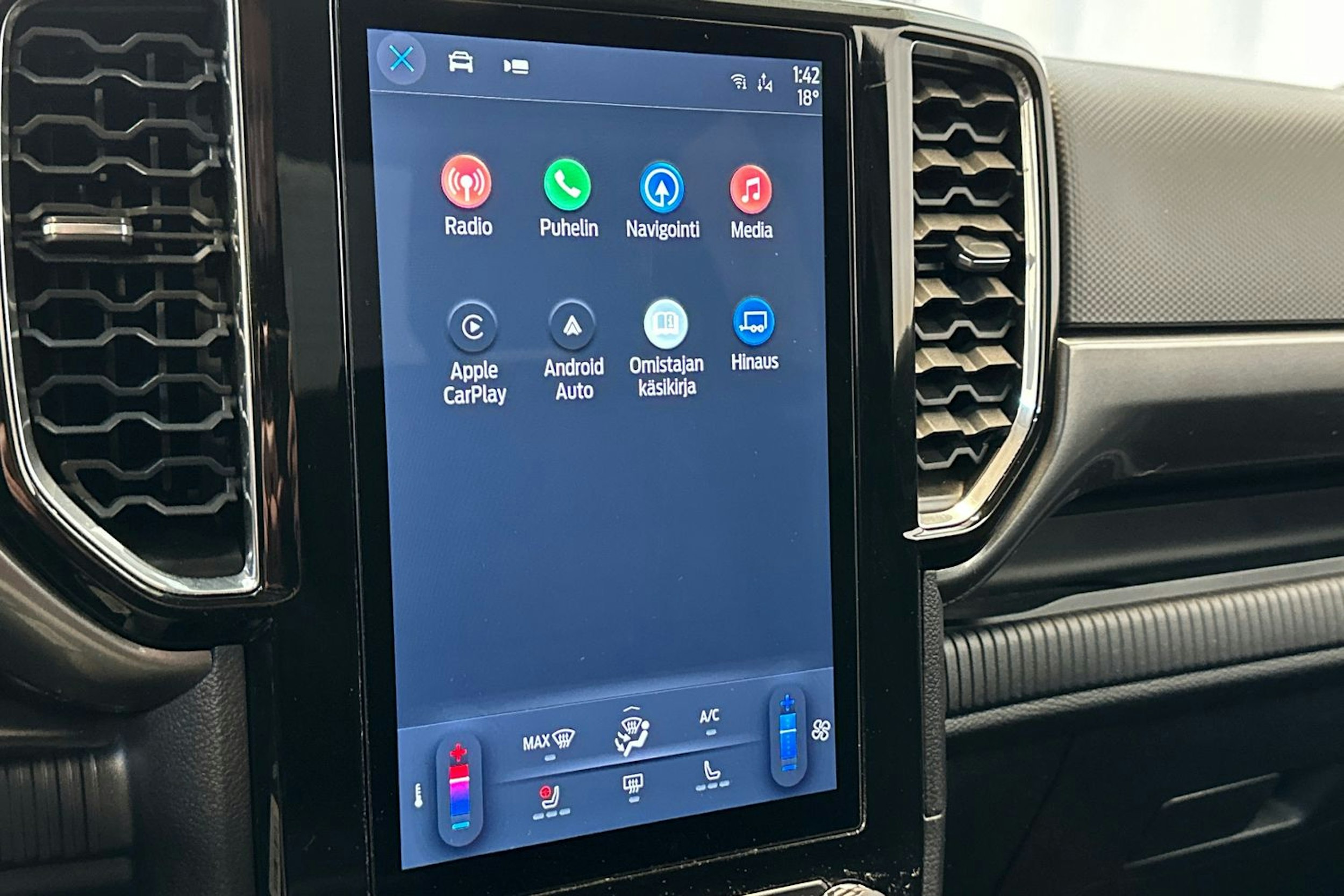 harmaa Ford Ranger 2024 kuva 19.