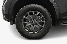 musta Ford Ranger 2024 kuva 8.