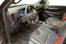 musta Ford Ranger 2024 kuva 7.