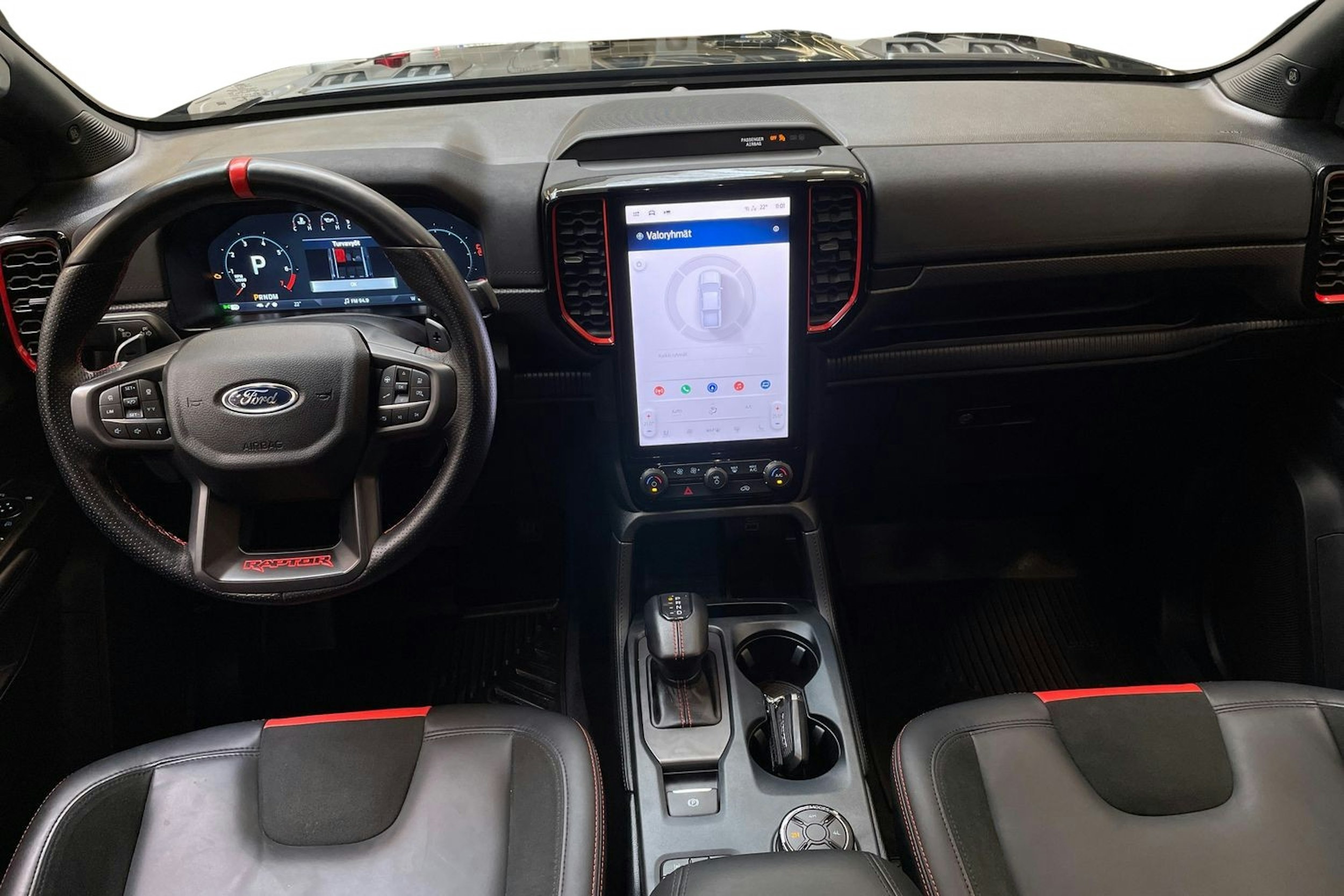 musta Ford Ranger 2024 kuva 9.