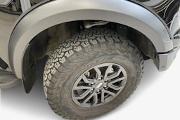 musta Ford Ranger 2024 kuva 11.