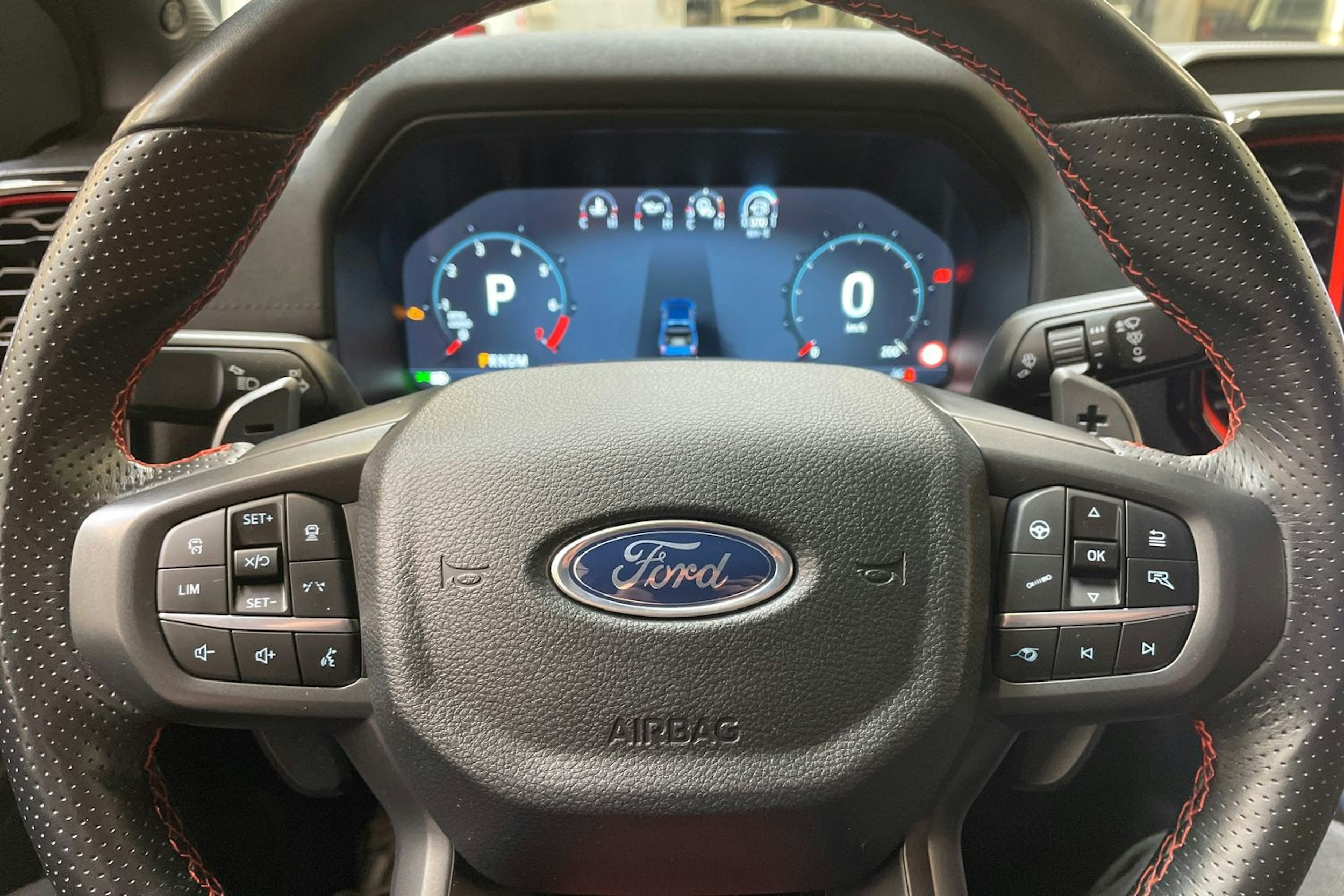 musta Ford Ranger 2024 kuva 16.