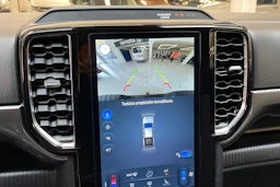 punainen Ford Ranger 2025 kuva 24.