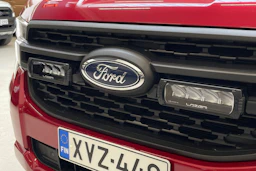 punainen Ford Ranger 2025 kuva 28.