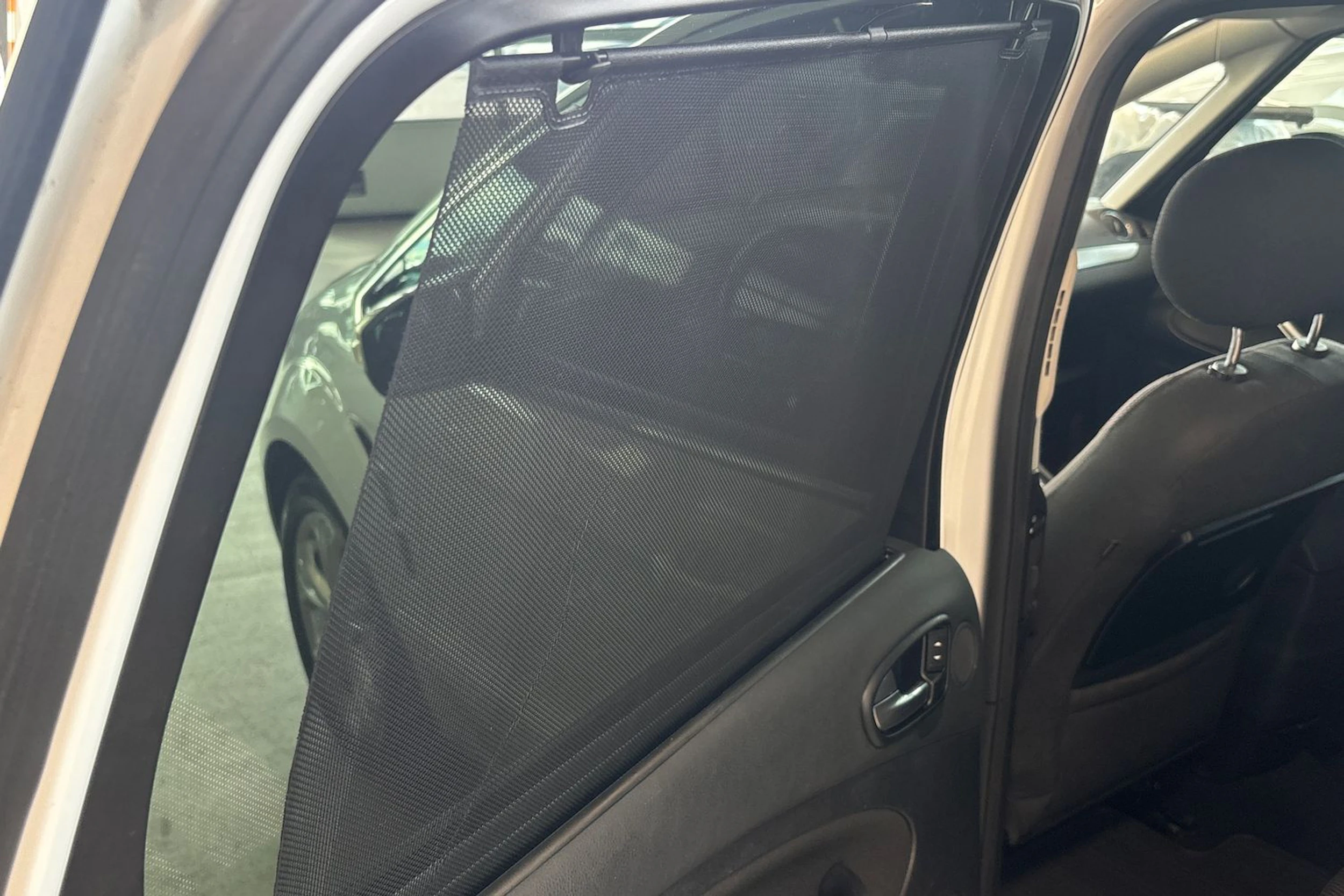 valkoinen Ford S-Max 2011 kuva 17.