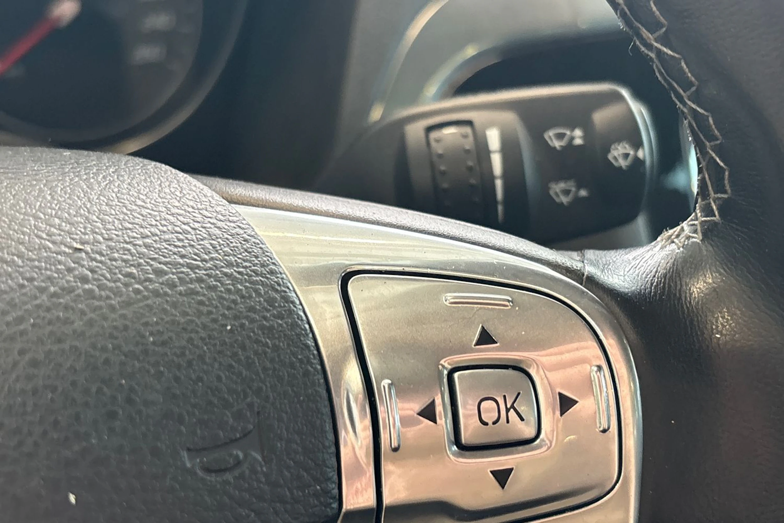 valkoinen Ford S-Max 2011 kuva 31.