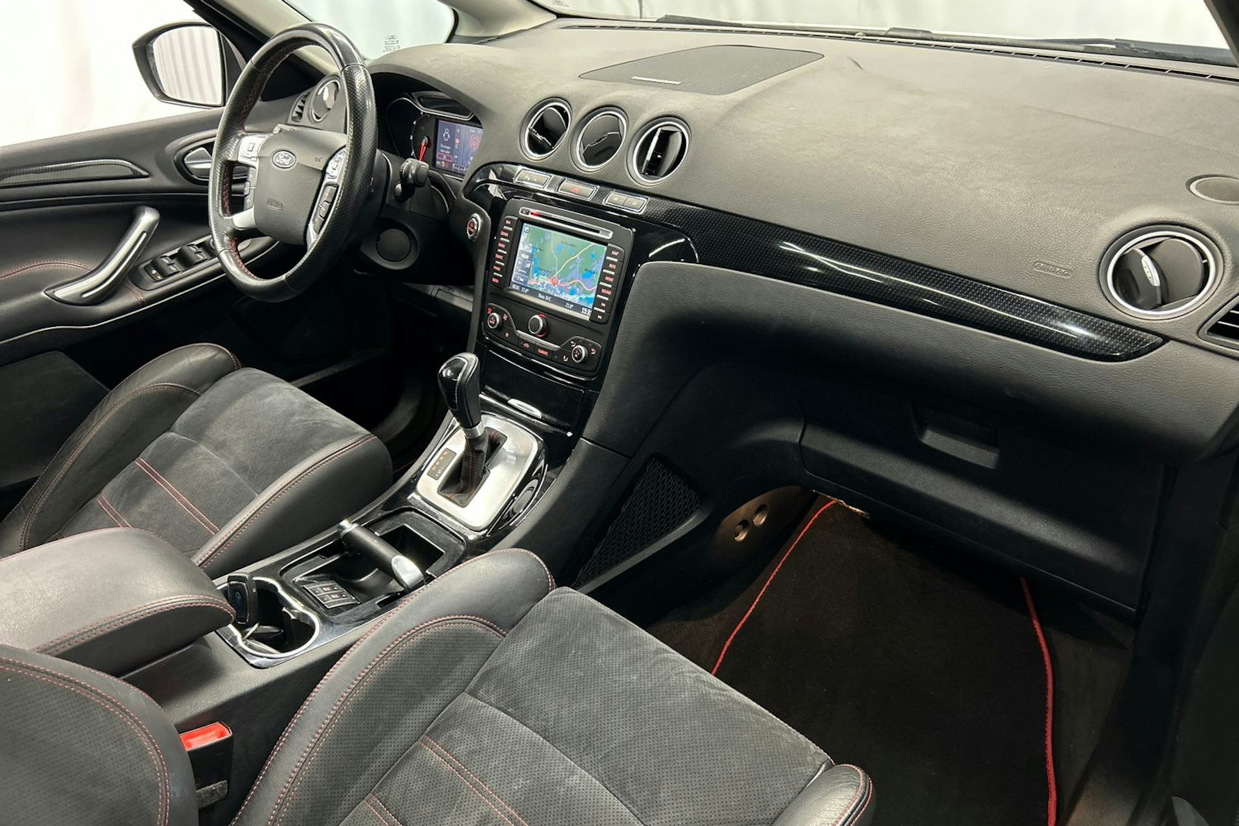 valkoinen Ford S-Max 2012 kuva 14.