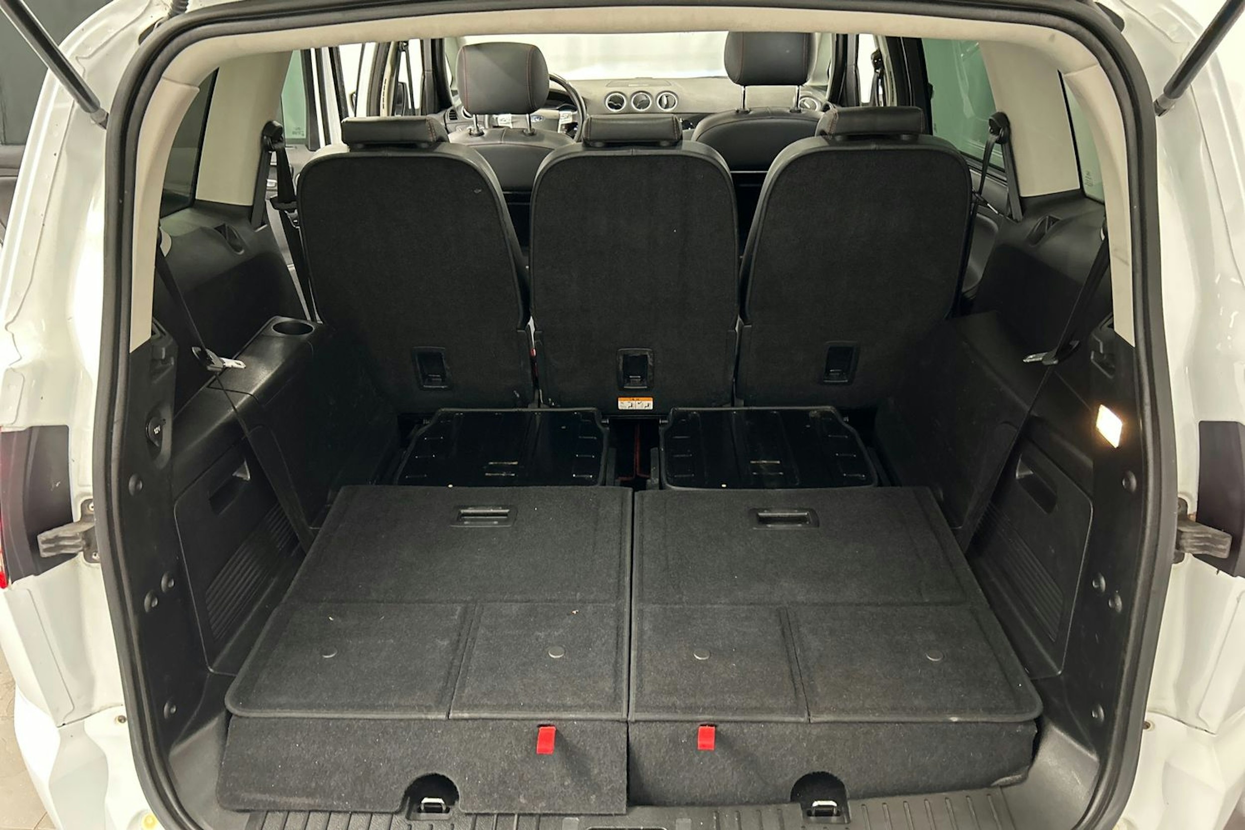 valkoinen Ford S-Max 2012 kuva 17.