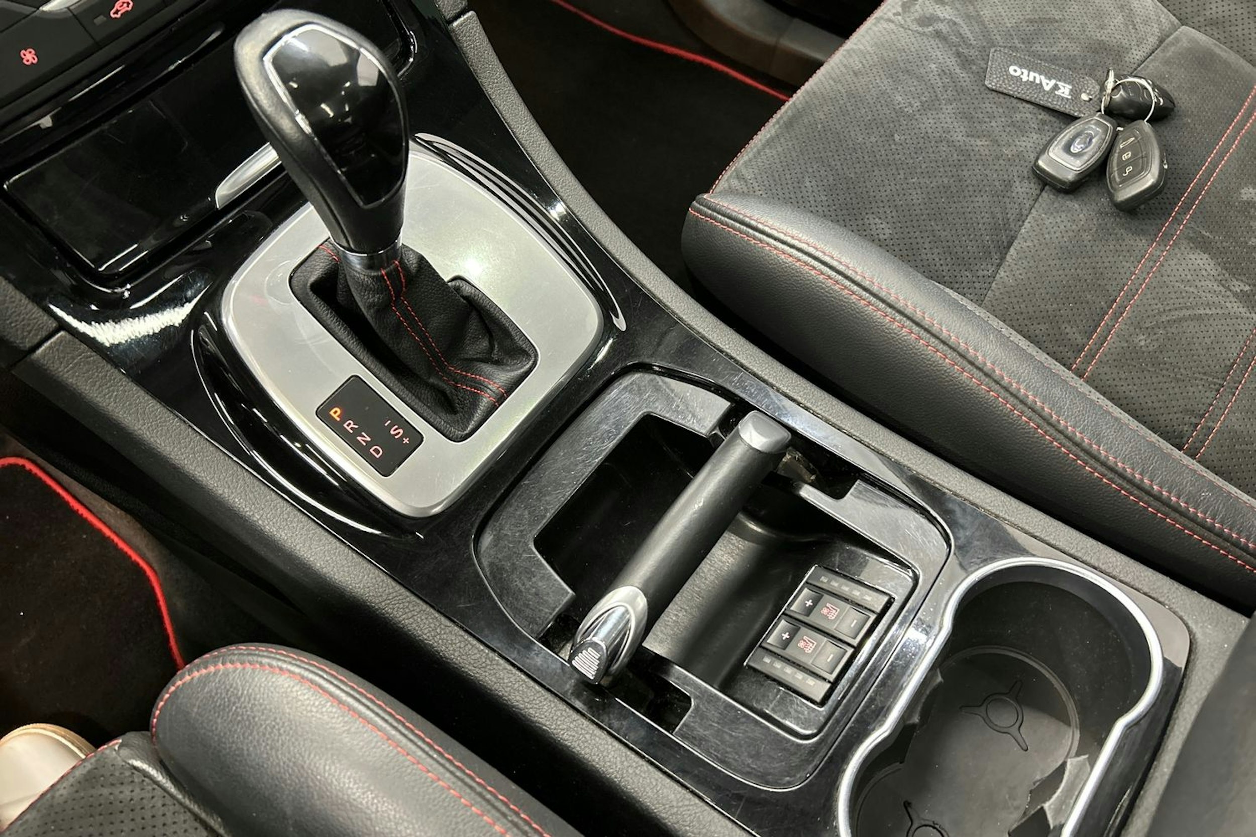 valkoinen Ford S-Max 2012 kuva 27.