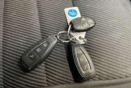 sininen Ford S-Max 2015 kuva 14.