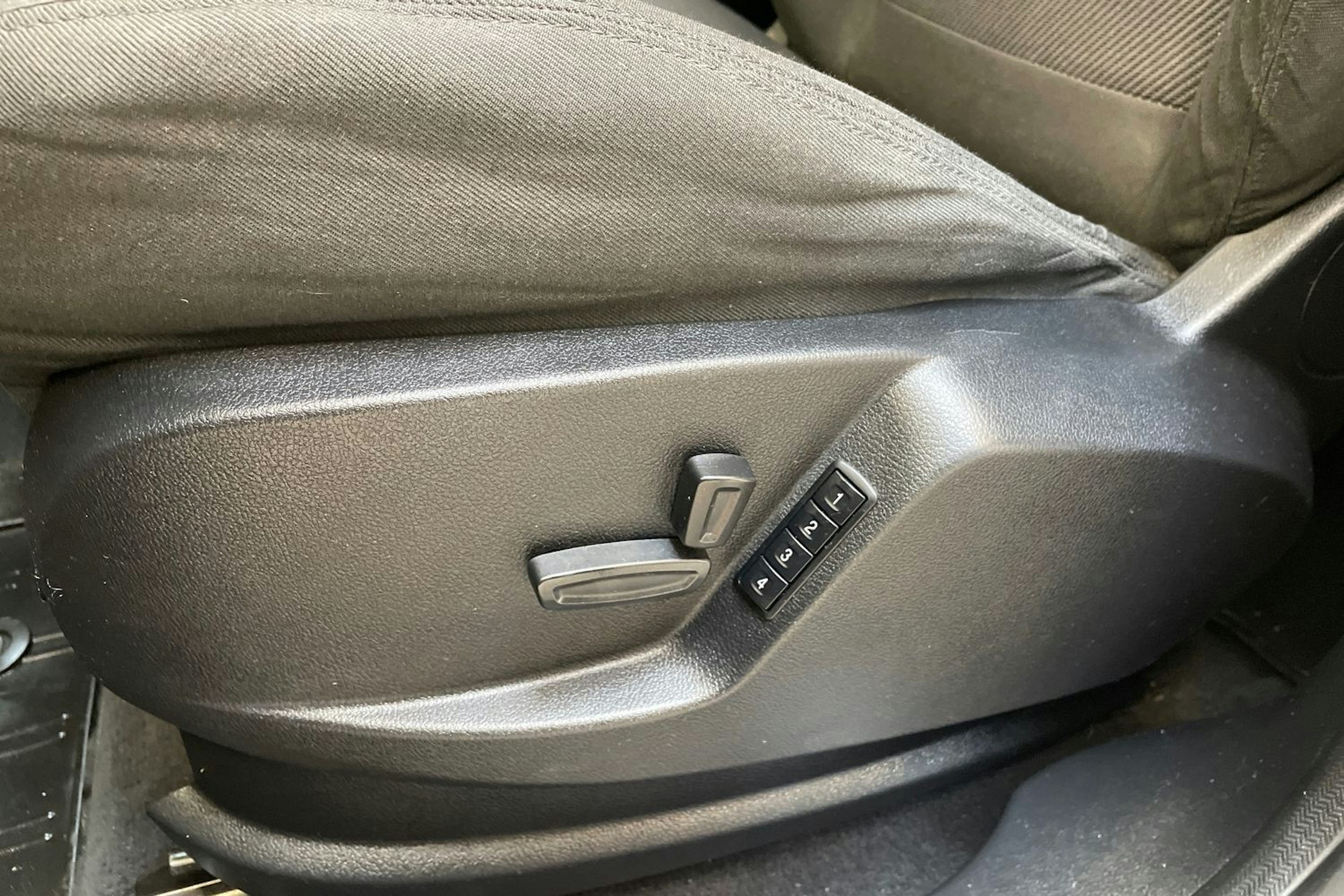 sininen Ford S-Max 2015 kuva 23.