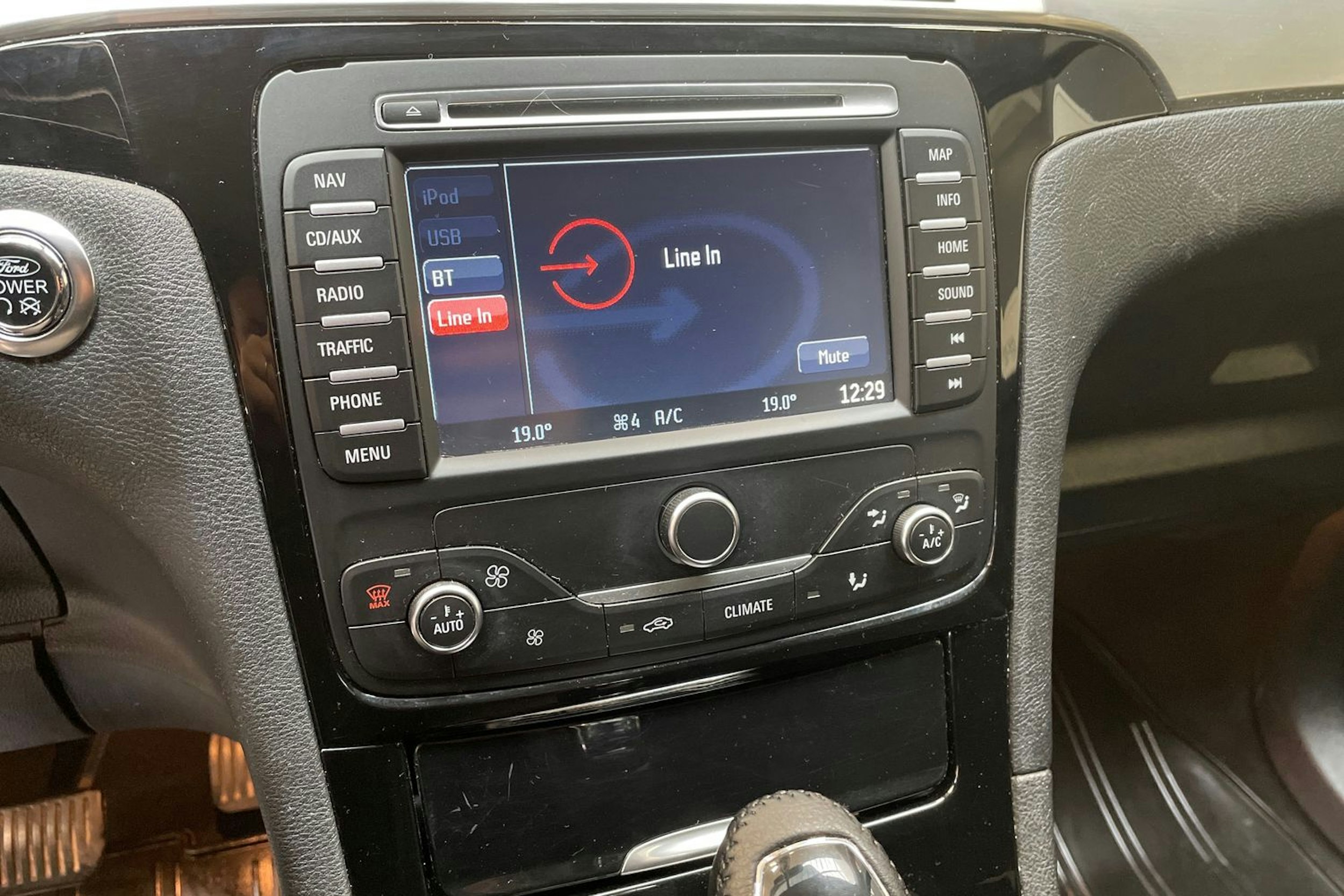 sininen Ford S-Max 2015 kuva 28.