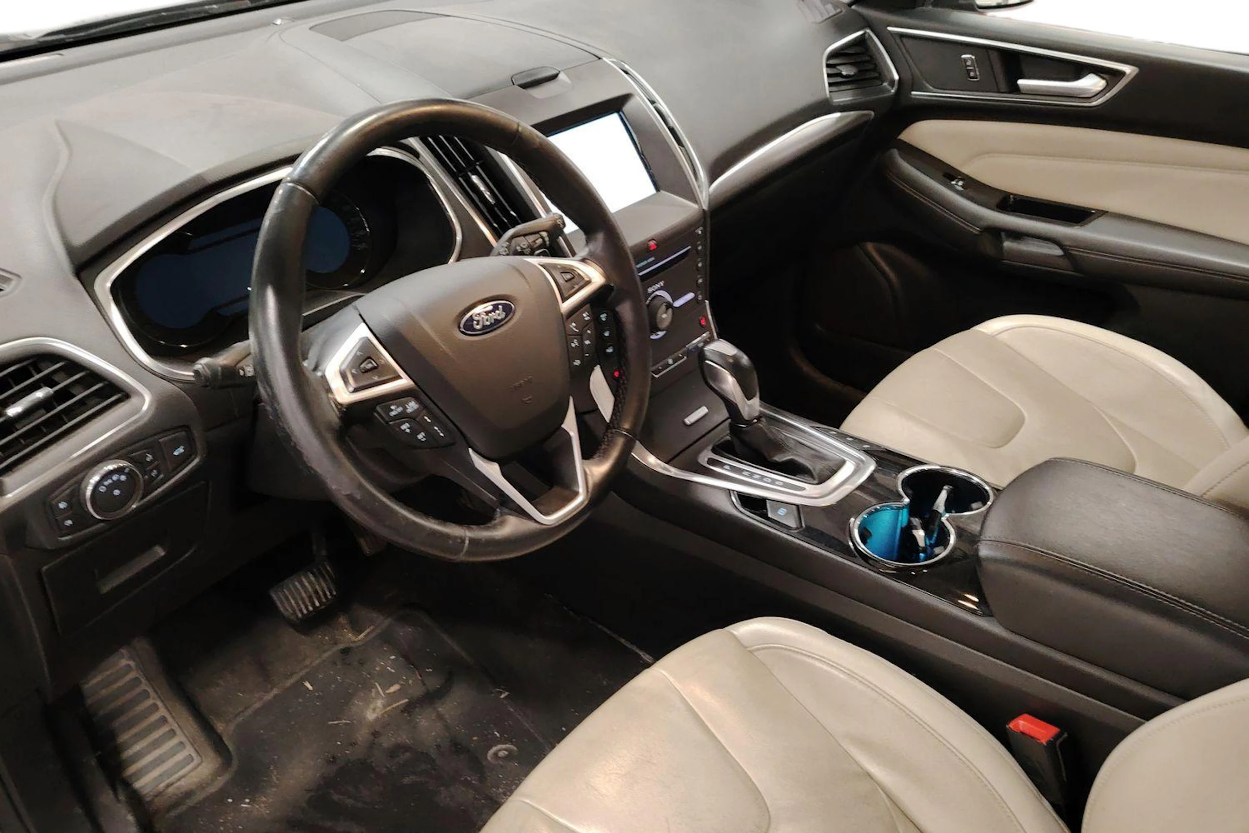 Ruskea (beige) Ford S-Max 2015 kuva 3.