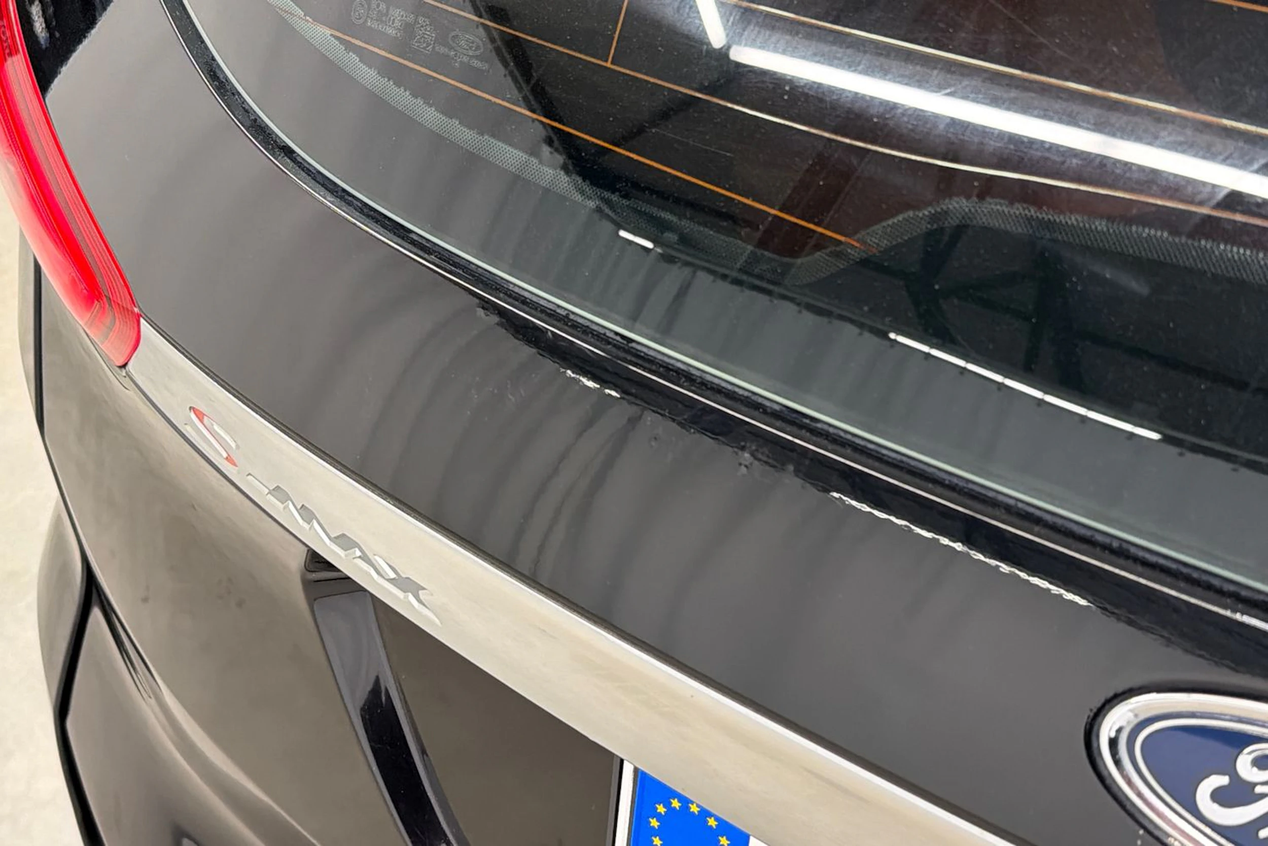musta Ford S-Max 2016 kuva 20.
