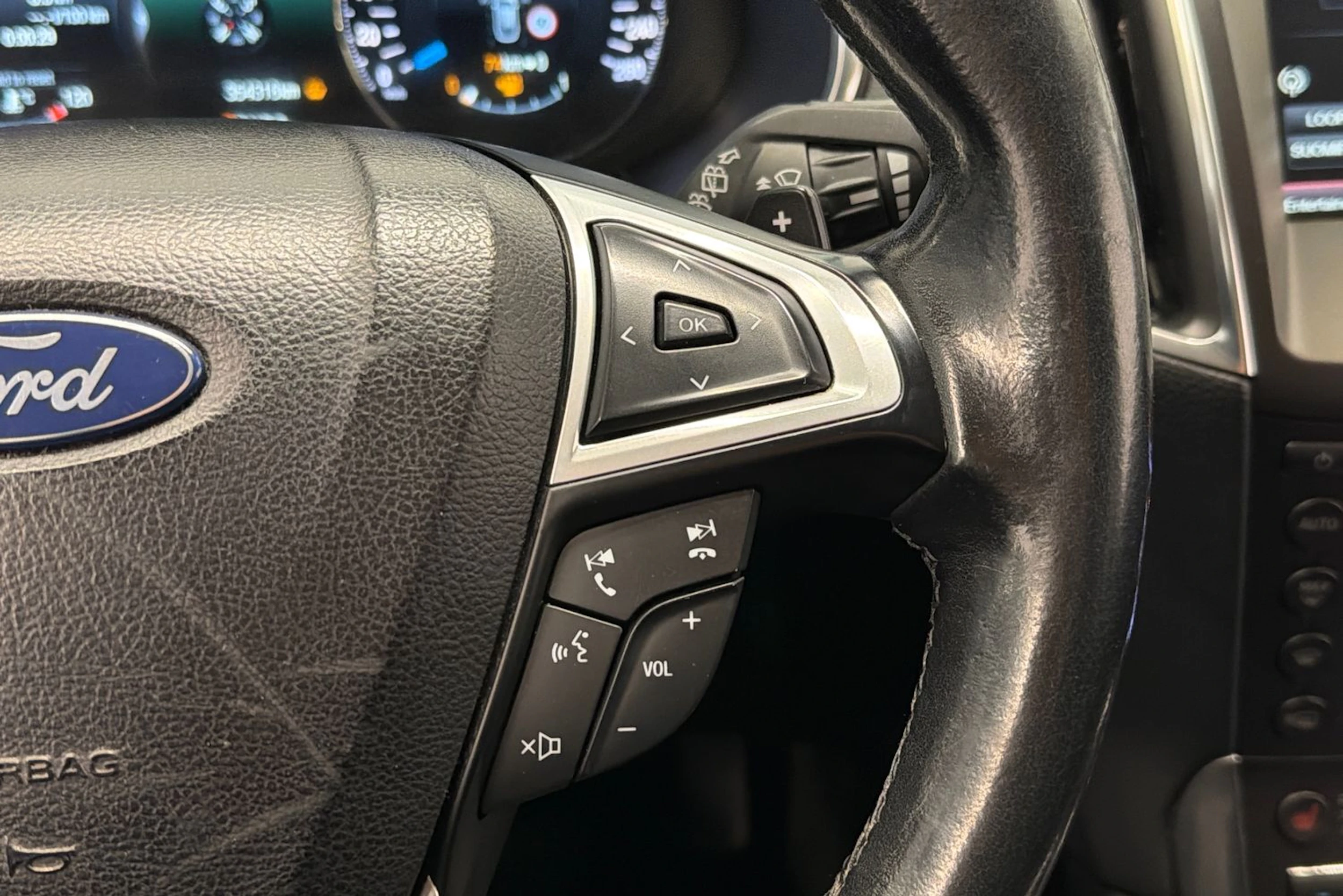 musta Ford S-Max 2016 kuva 29.