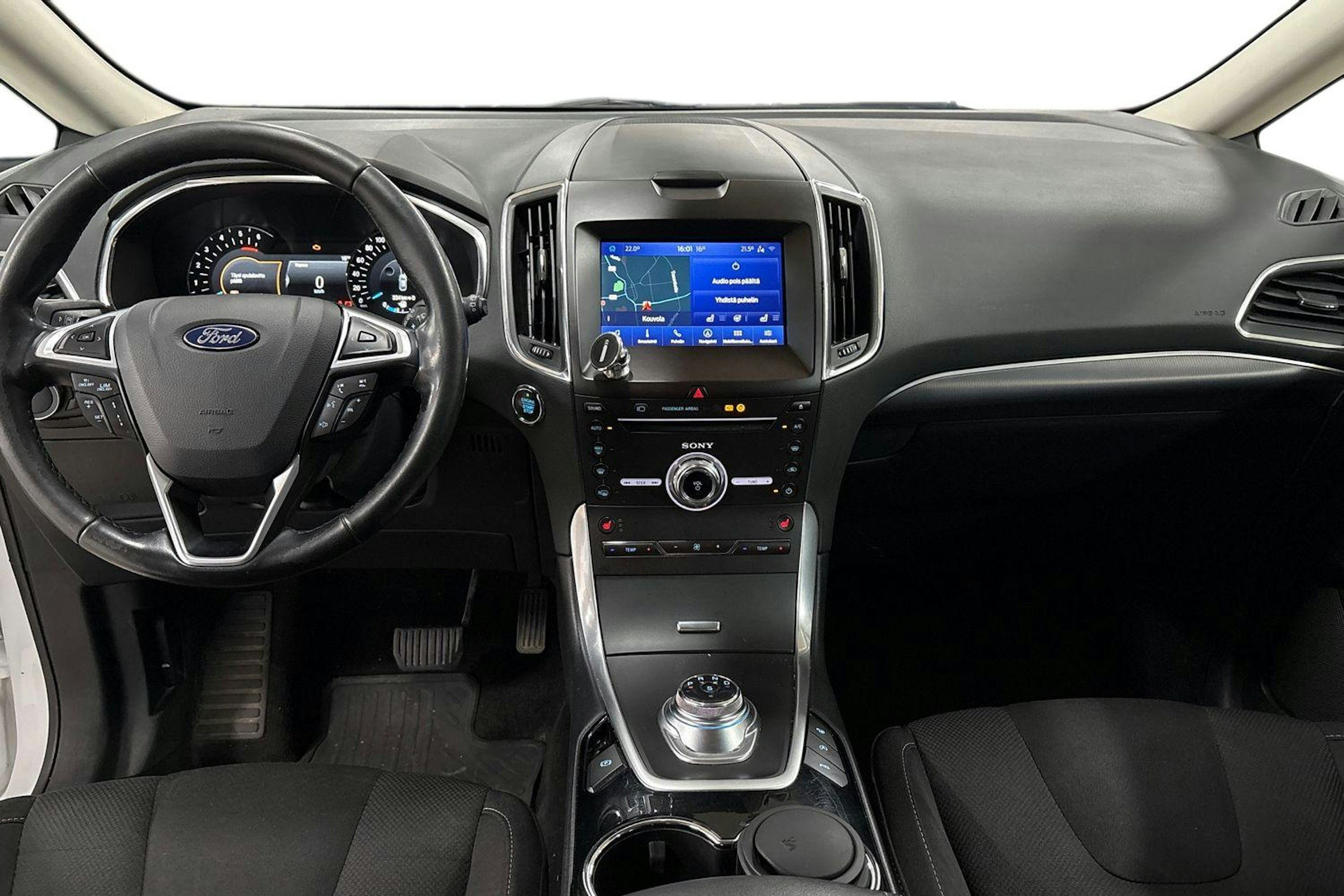 Valkoinen Ford S-Max 2020 kuva 7.