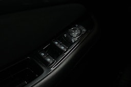 Valkoinen Ford S-Max 2020 kuva 21.