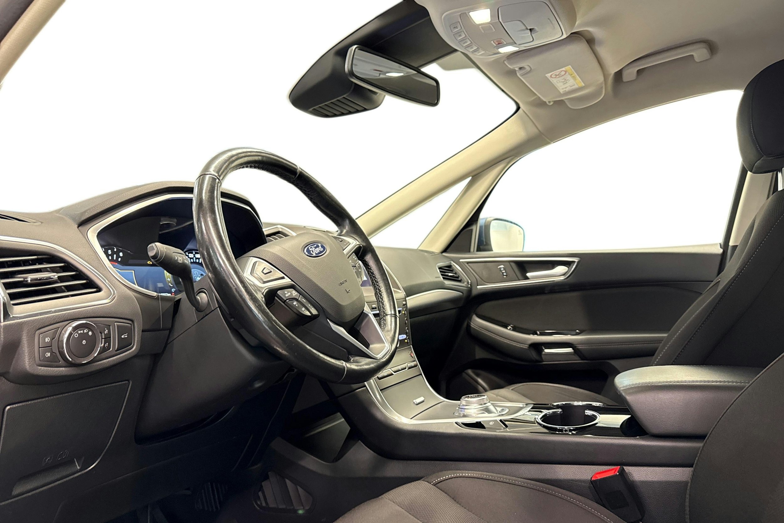 sininen Ford S-Max 2021 kuva 7.