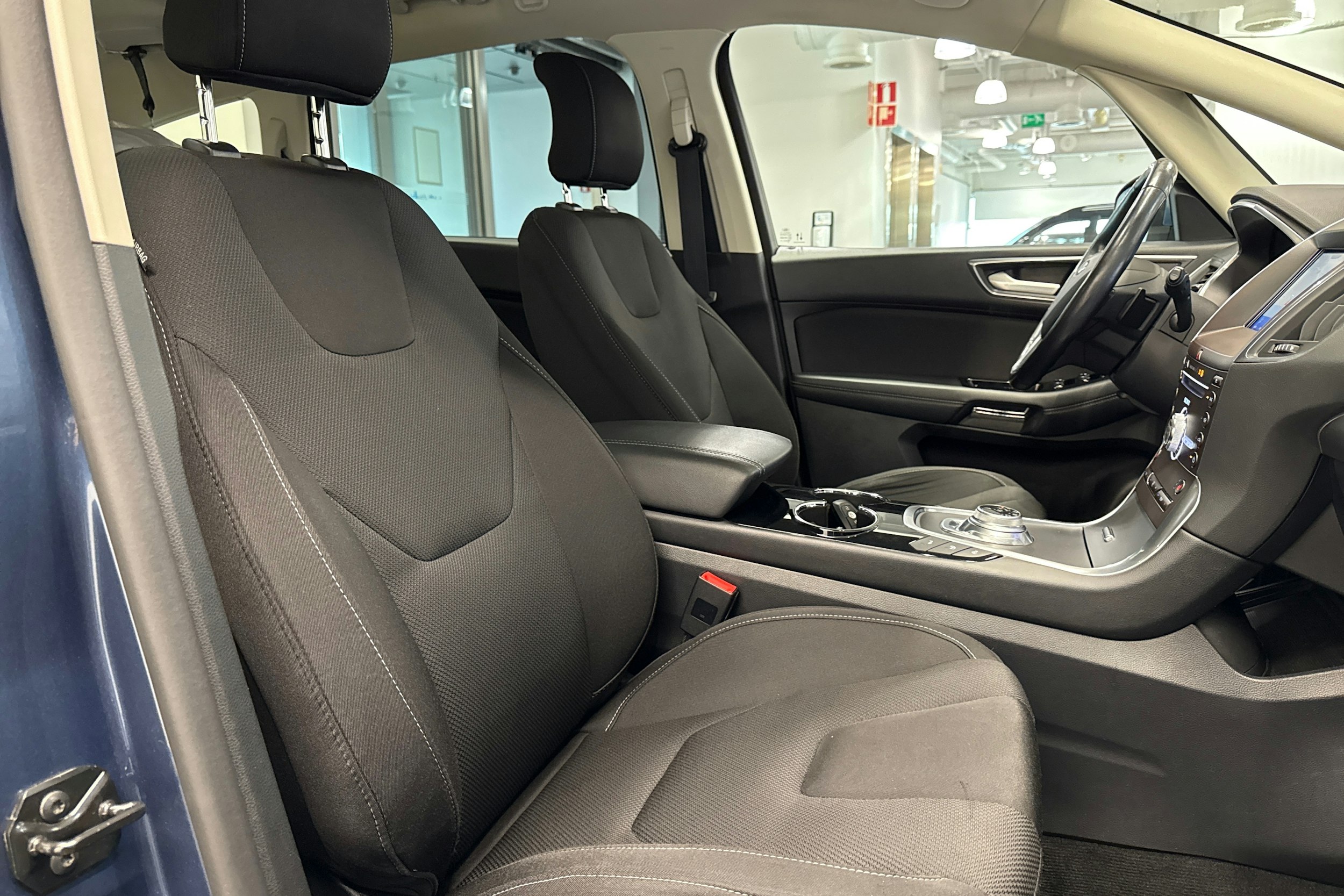 sininen Ford S-Max 2021 kuva 19.