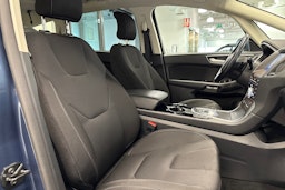 sininen Ford S-Max 2021 kuva 19.