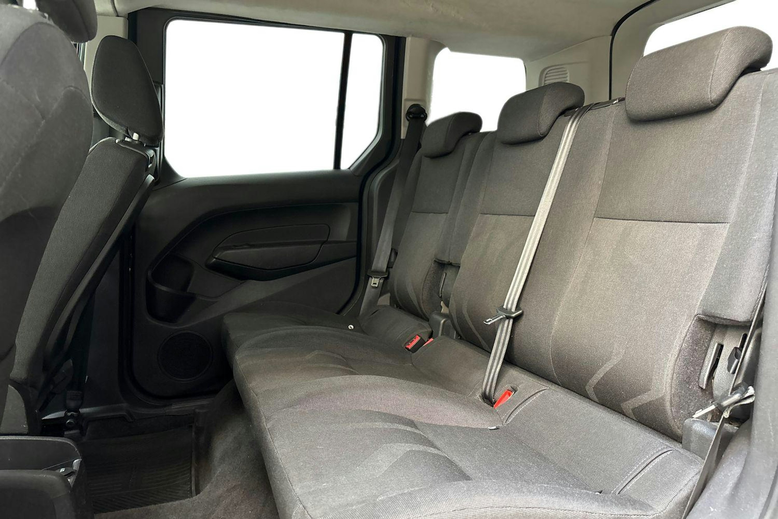 sininen Ford Tourneo Connect 2014 kuva 10.