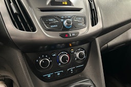 valkoinen Ford Tourneo Connect 2015 kuva 18.