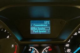 musta Ford Tourneo Connect 2017 kuva 21.