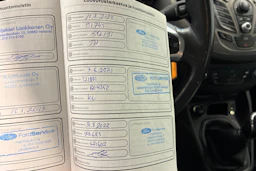 sininen Ford Tourneo Courier 2016 kuva 28.