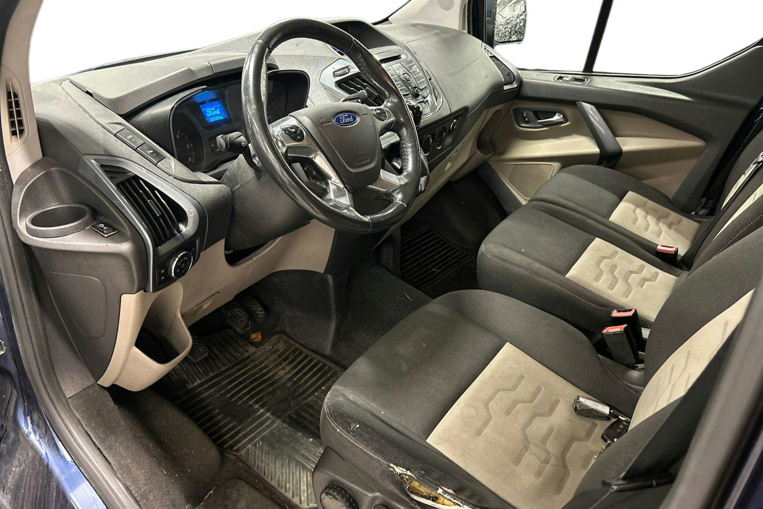 sininen Ford Tourneo Custom 2013 kuva 3.