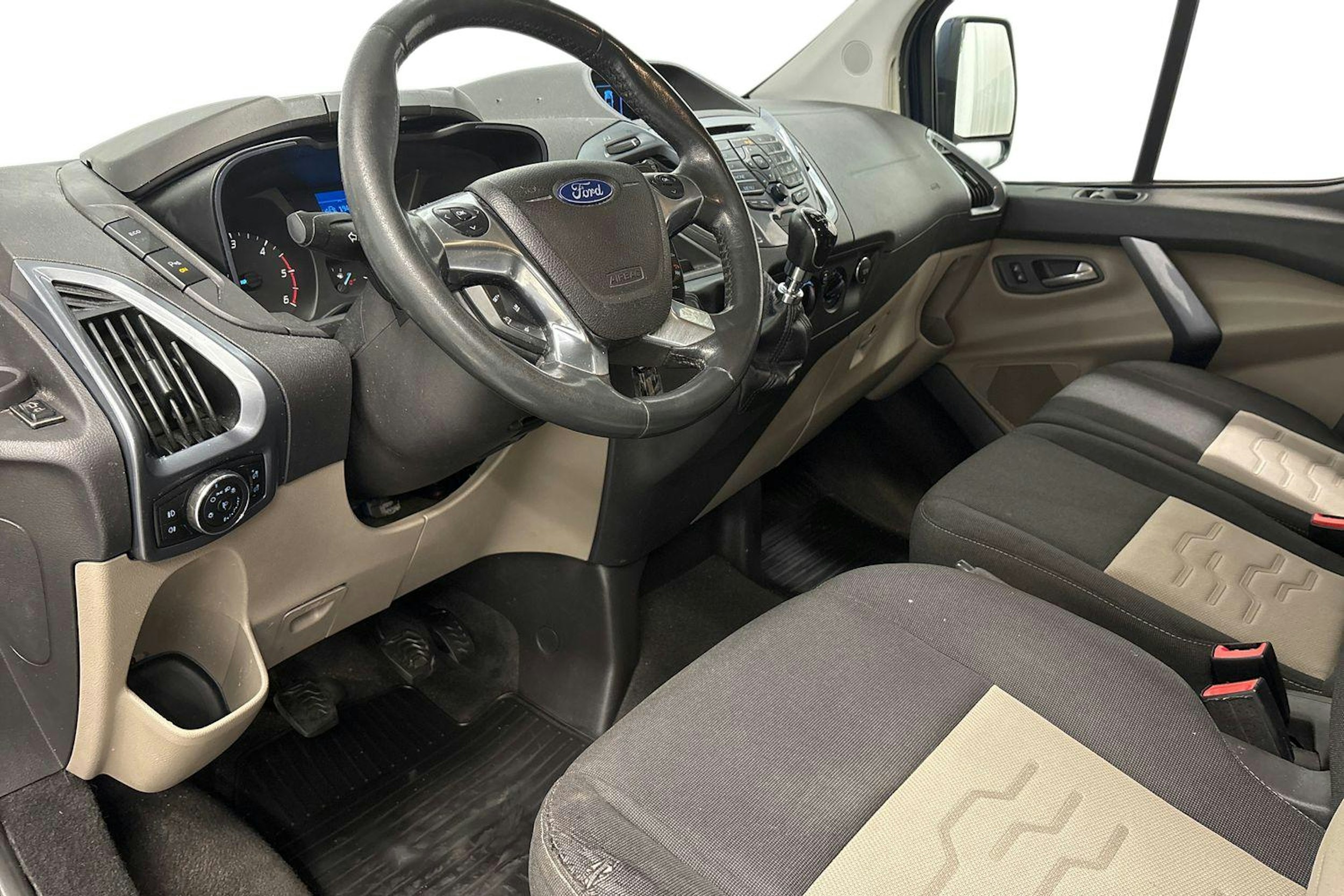 sininen Ford Tourneo Custom 2013 kuva 7.