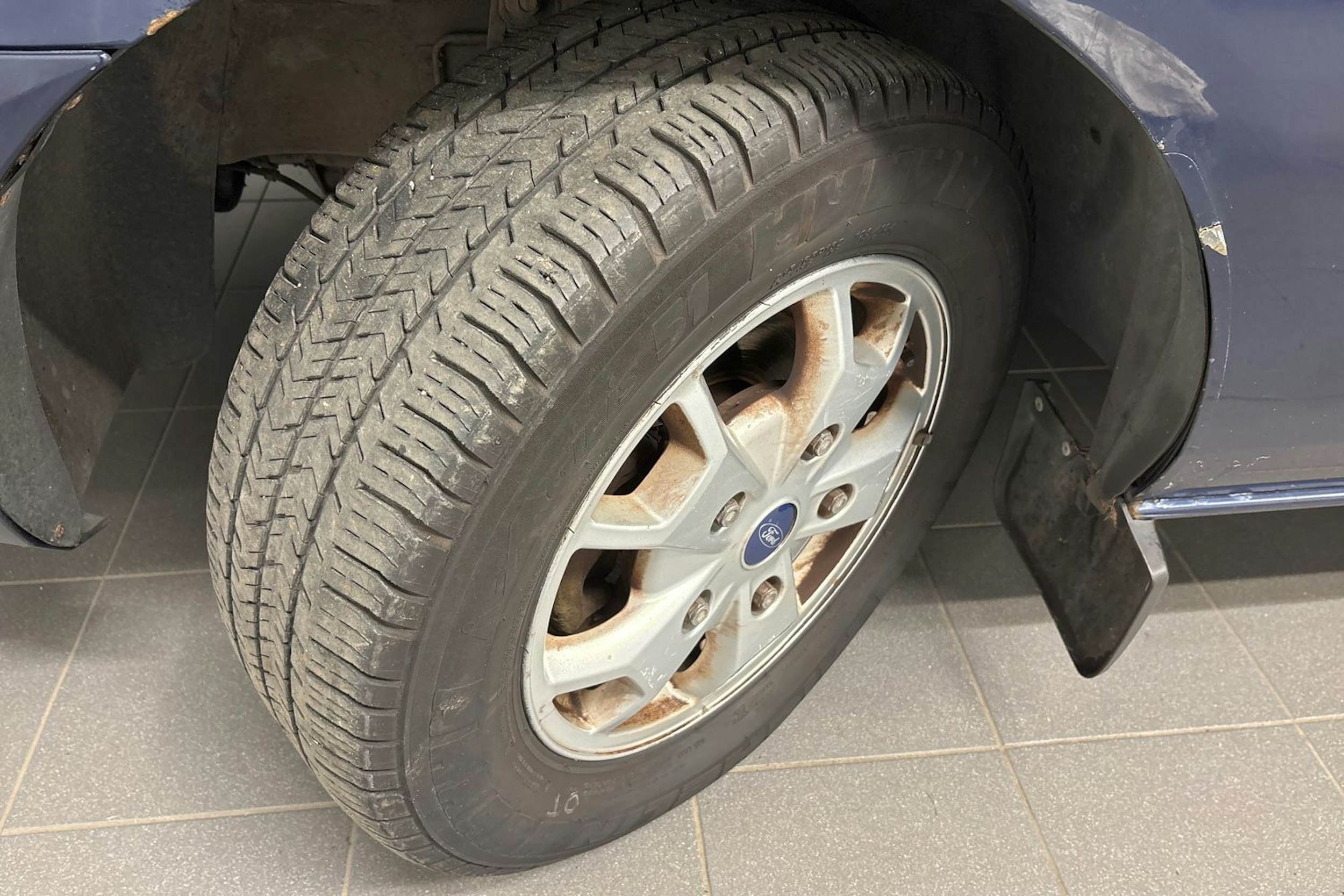 sininen Ford Tourneo Custom 2013 kuva 14.