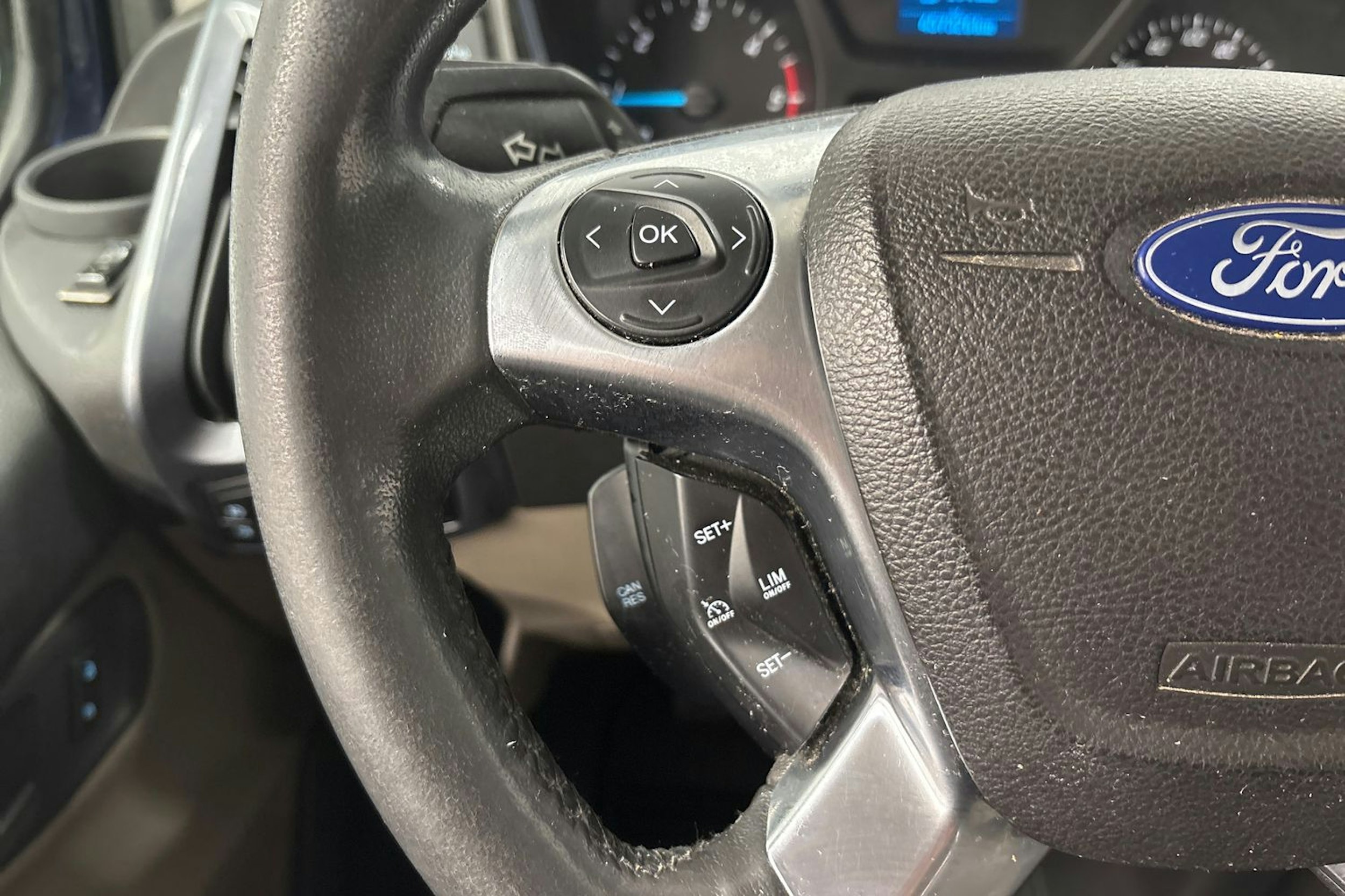 sininen Ford Tourneo Custom 2013 kuva 18.