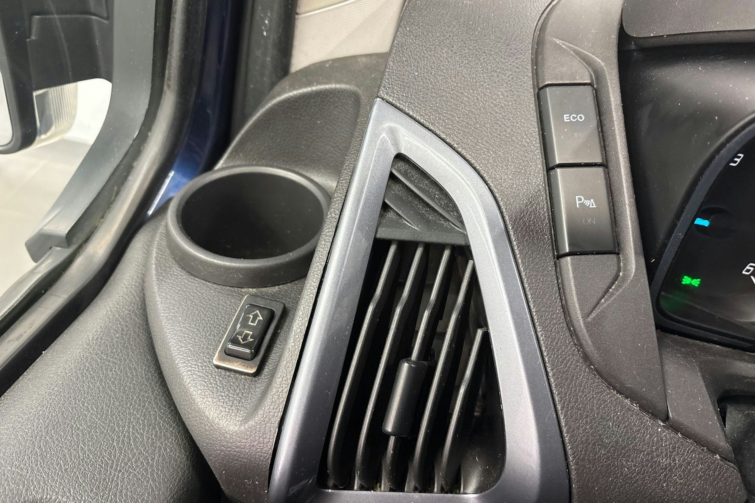 sininen Ford Tourneo Custom 2013 kuva 20.