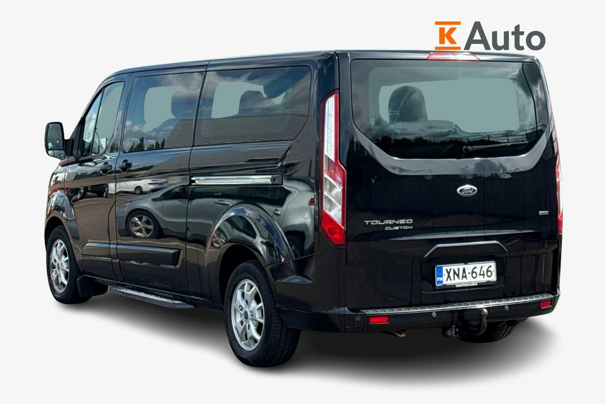 Musta Ford Tourneo Custom 2013 kuva 2.