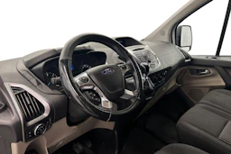 valkoinen Ford Tourneo Custom 2013 kuva 6.