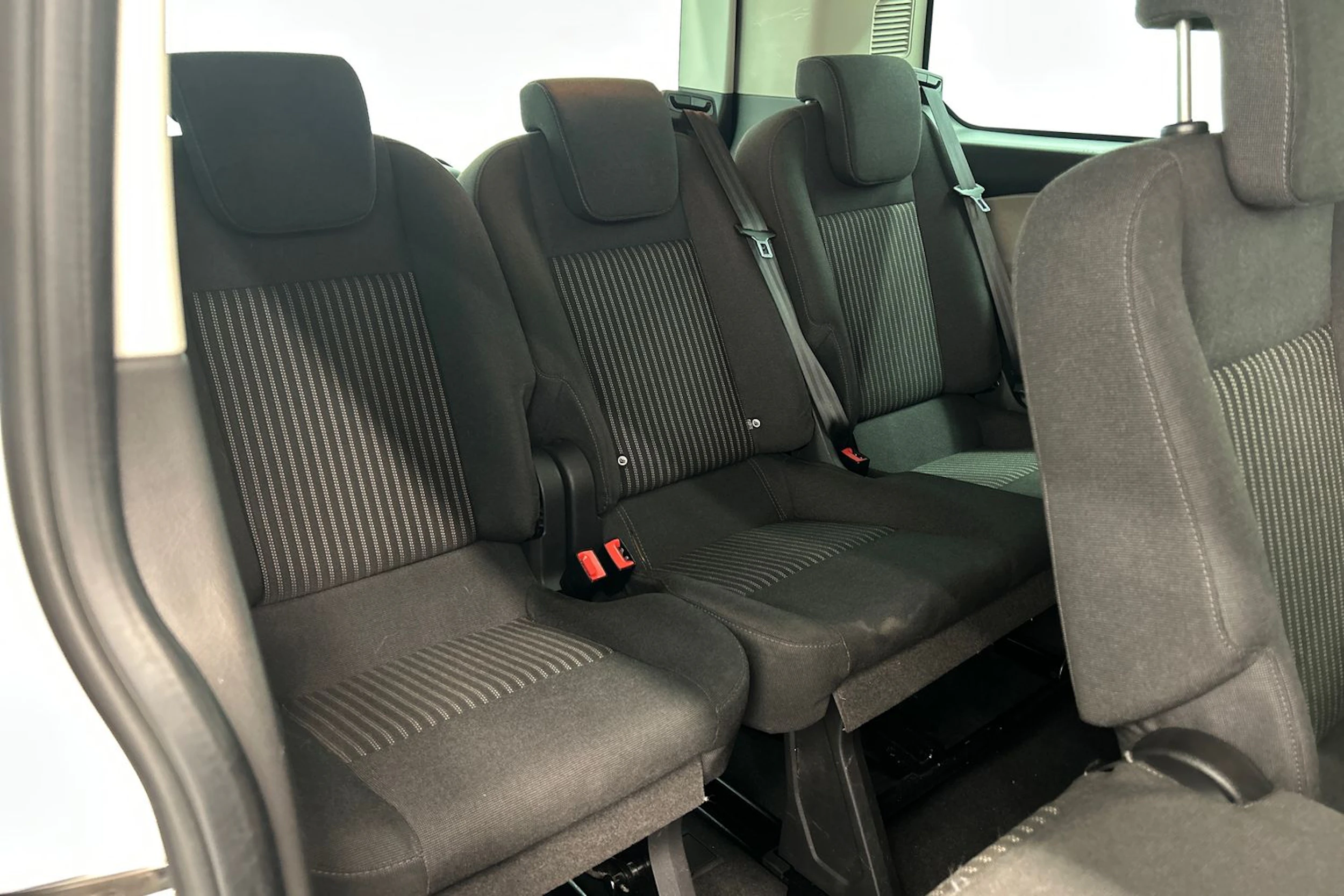 valkoinen Ford Tourneo Custom 2013 kuva 20.