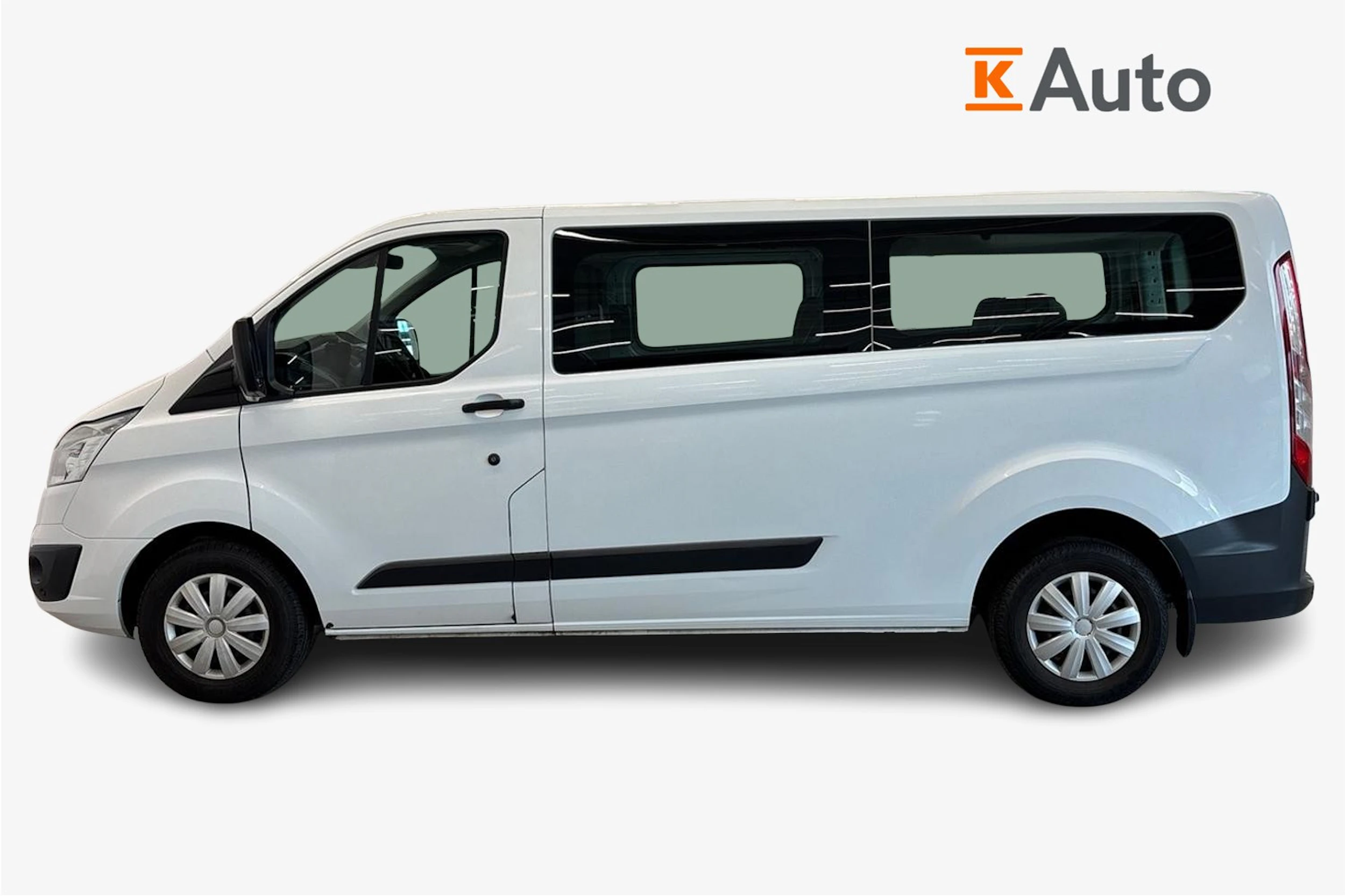 Valkoinen Ford Tourneo Custom 2017 kuva 5.