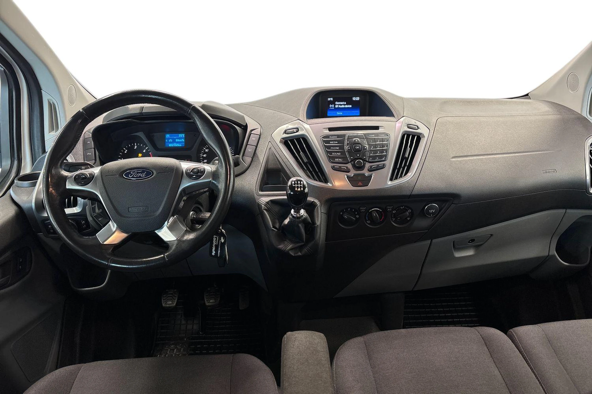Valkoinen Ford Tourneo Custom 2017 kuva 7.