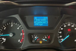 Valkoinen Ford Tourneo Custom 2017 kuva 15.
