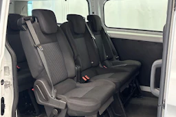Valkoinen Ford Tourneo Custom 2017 kuva 18.