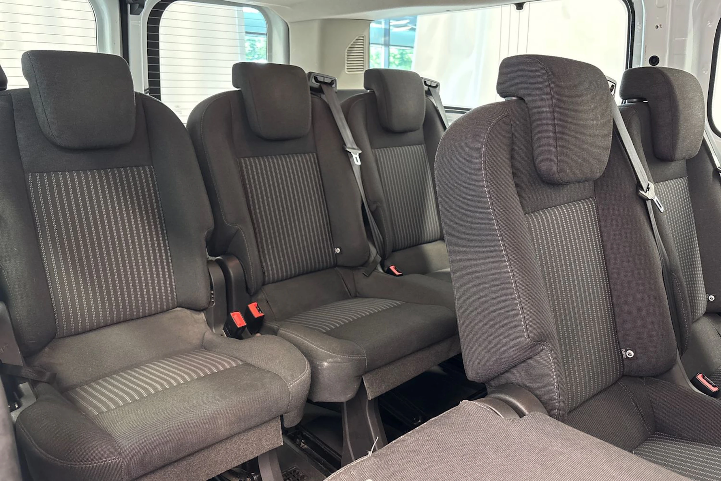 Valkoinen Ford Tourneo Custom 2017 kuva 19.