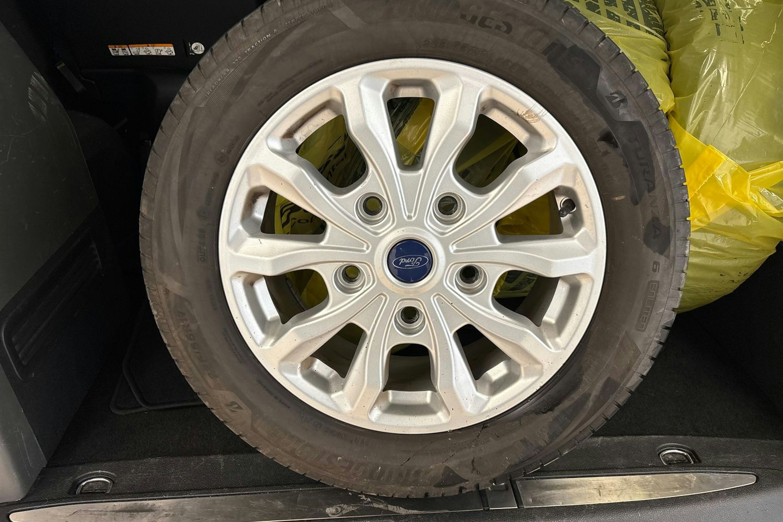 Sininen Ford Tourneo Custom 2019 kuva 11.