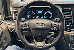 Sininen Ford Tourneo Custom 2019 kuva 19.