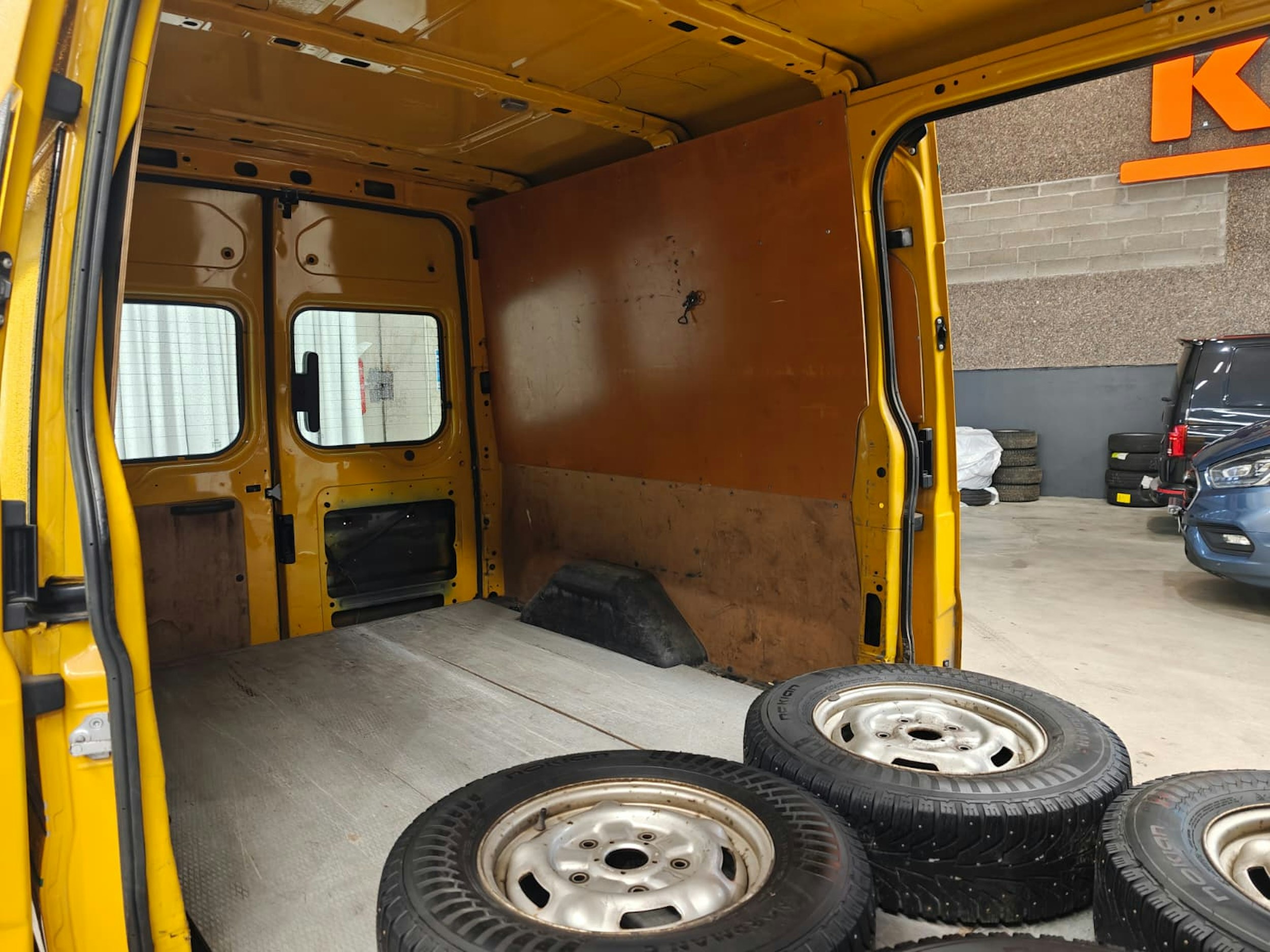 Ford Transit 2002 kuva 18.